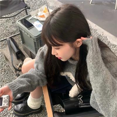 窃窃私语